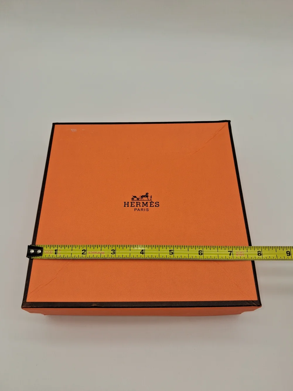 HERMÈS Paris Orange Gift Box 7.5